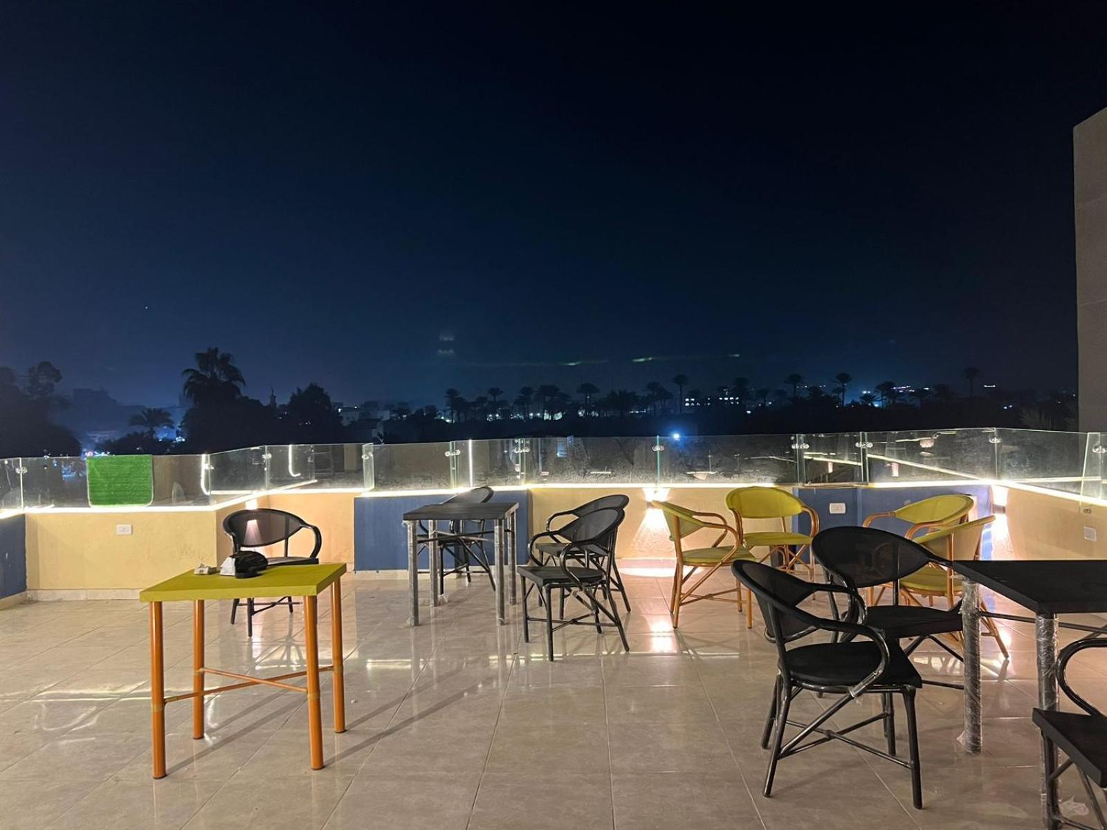 Hotel Regent Pyramids View à Kafret el-Gabal Extérieur photo