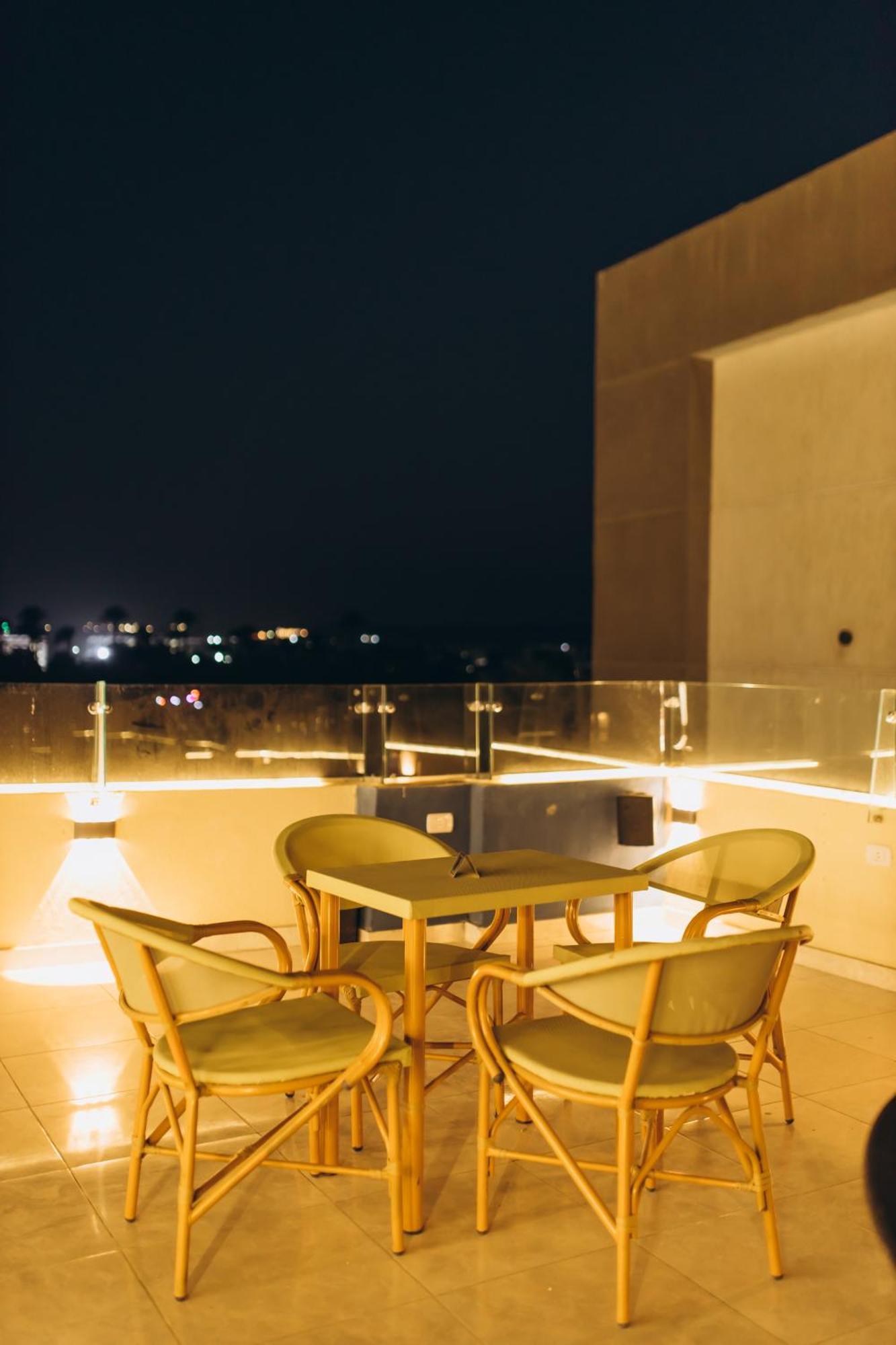 Hotel Regent Pyramids View à Kafret el-Gabal Extérieur photo