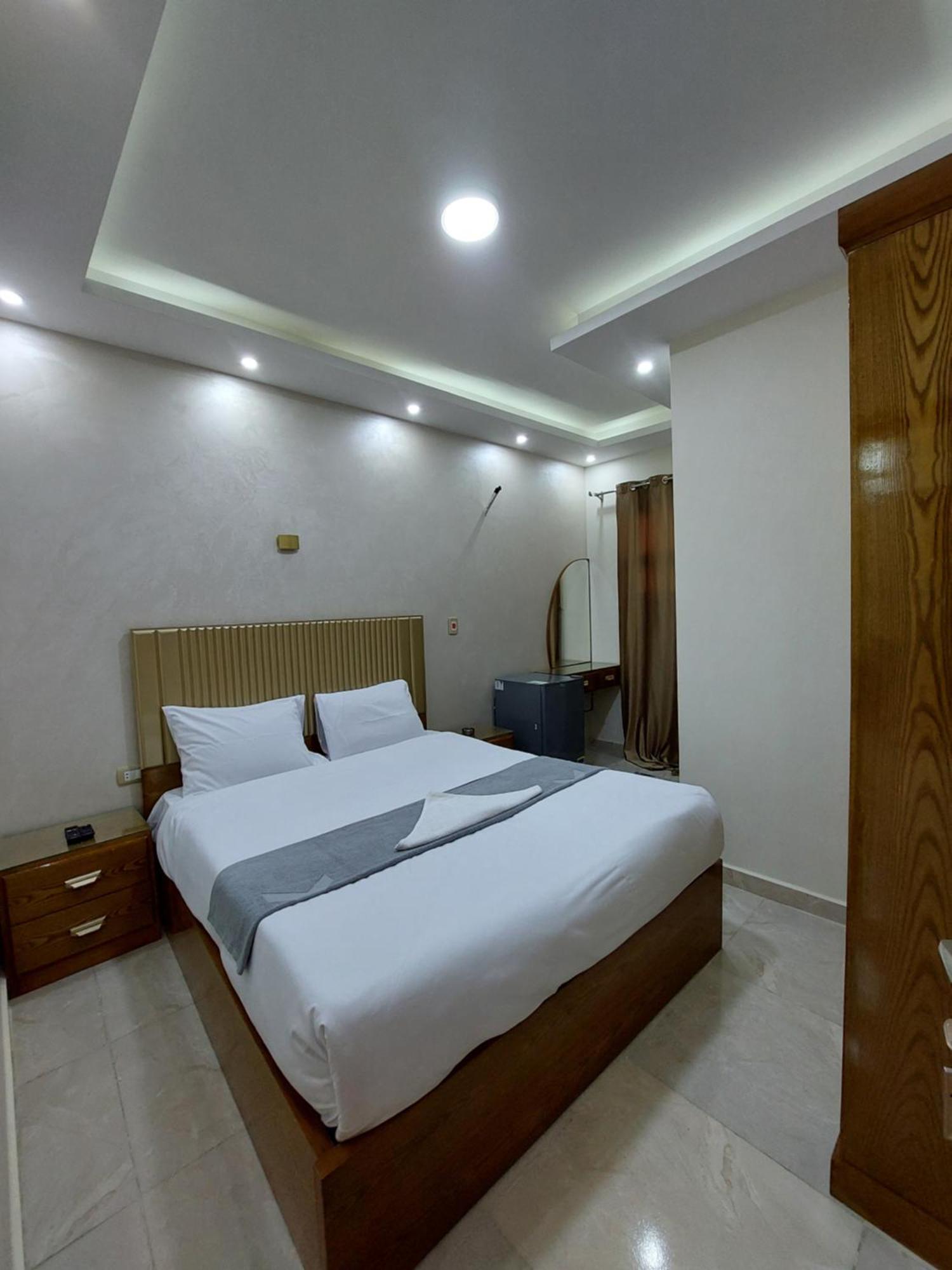 Hotel Regent Pyramids View à Kafret el-Gabal Extérieur photo