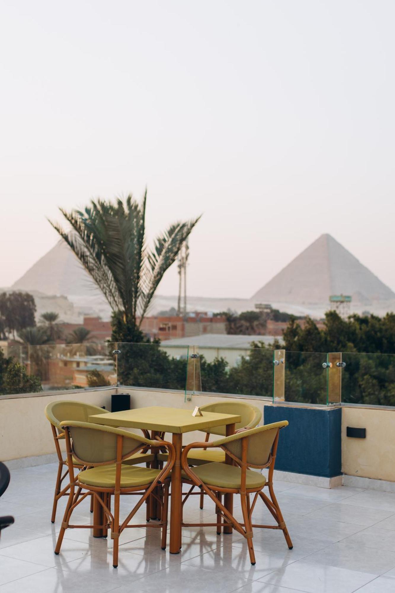 Hotel Regent Pyramids View à Kafret el-Gabal Extérieur photo